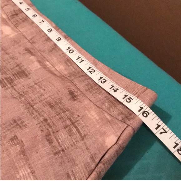 BUNDLE 2 ITEMS FOR $10 Loft Skirt size 8 - Picture 7 of 8